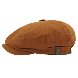 Vintage caramel newsboy cap in twill cotton with side leather strap and metal button