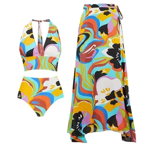 Ensemble bikini 3 pièces à imprimé floral avec haut licou, bas taille haute et paréo