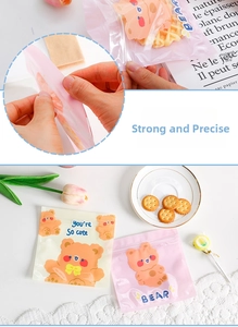 Detail of thickened seal strip on cartoon bear snack bags for cookies and candy