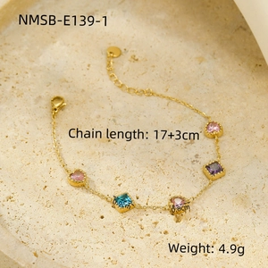 Detail of gold heart and square gemstone bracelet with 17+3cm length measurements