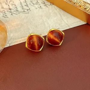 Square Vintage Alloy Stud Earrings With Cat Eye Resin And Silver Earring Post French Style Elegant Women Jewelry Accessory