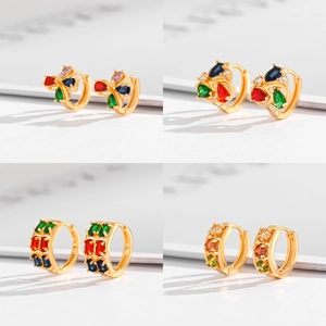 Pendientes de Aro de Cobre de Moda Chapados en Oro con Circonia Colorida Huggie Joyería Elegante Incrustada para Mujer Fiesta Diaria