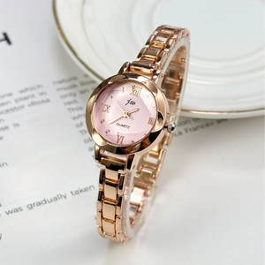 Elegant Women Quartz Watch Alloy Case Metal Link Bracelet Roman Numerals Simple Analog Wristwatch Fashion