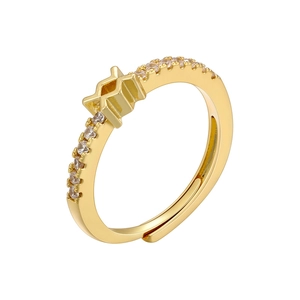 Detail of 18K gold-plated star ring featuring micro-set cubic zirconia on the band