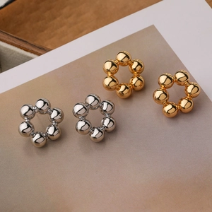 Geometrische Blumen Ohrstecker Kupfer Gold Silber Plattiert Minimalistisch Rundperle Schmuck Mit Kupfer Ohrringpfosten