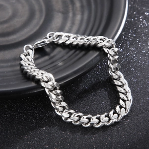 Classic silver lobster clasp Cuban chain bracelet made of durable stainless steel for men