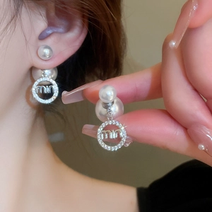 Silver needle flower butterfly pearl stud earrings with zircon inlay and min letters
