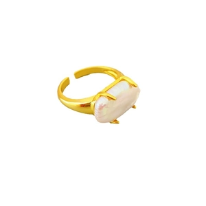 Vintage style gold adjustable ring featuring a large baroque cultured pearl for women