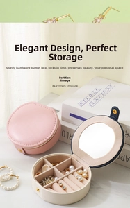 Détails des compartiments internes du coffret à bijoux portable en cuir PU chic