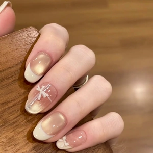 Press On Nails Cat Eye French Style Nude Champagne With 3D Bowknot Decor Short Round Fake Nails For Women Elegant