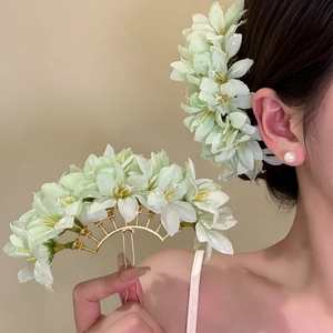 Elegant light green fabric flower hair fork accessory for vintage women's hairstyle