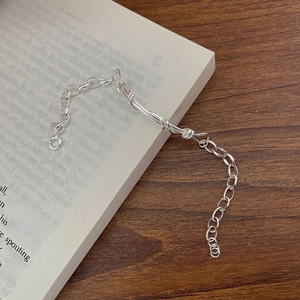 Minimalist S925 sterling silver handmade twisted rope bracelet on wooden table