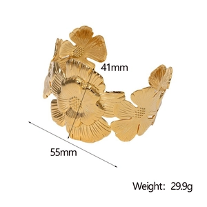 Detailed dimensions of the gold flower bangle showing 41mm by 55mm and 29.9g weight