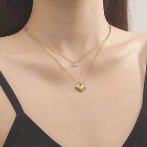 Collana a doppio strato placcata oro 18K con pendente a cuore e piccolo cristallo