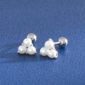 Minimalist 925 silver stud earrings with three mini pearls and screw back closure