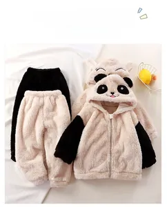 Ensemble pyjama bébé en flanelle avec capuche panda et texture en polaire corail