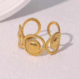18k gold plated stainless steel twisted rope ring with embossed circular charms