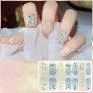 Detail of 5D BB-012 nail stickers with 3D gold accents and sparkling crystal rhinestones