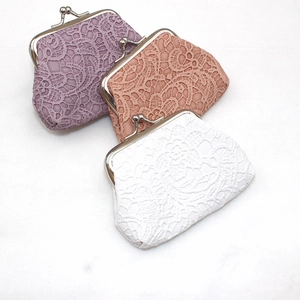 Mini monederos de encaje PU con cierre metálico vintage en lavanda, rosa y blanco