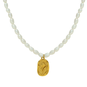 French vintage freshwater pearl necklace with an elegant golden tulip flower relief pendant