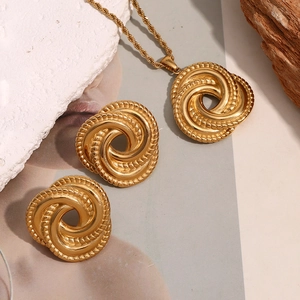 Vintage 18K gold plated stainless steel twisted rope necklace and stud earrings set