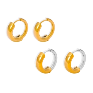 Set of gold and two-tone round hoop earrings in 18k plated stainless steel