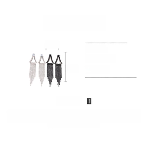 Détails des boucles d'oreilles à pompons strass avec dimensions de 2,5 cm sur 10 cm