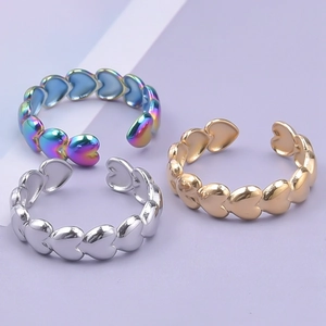 Adjustable minimalist 304 stainless steel heart rings in rainbow, gold, and silver finishes