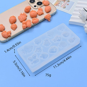 Silicone fruit mold dimensions 11.3x5.5x1.4cm with strawberry and pineapple shapes