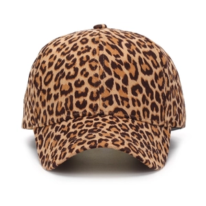Classic leopard print baseball cap for women with curved brim and soft suede texture