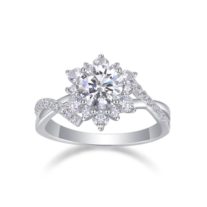 Elegant S925 sterling silver ring with halo round diamond and twisted pavé band