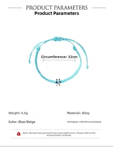 Detailansicht des 32cm hellblauen geflochtenen Armbands mit Panda-Anhänger