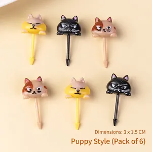 Cartoon Animal Car Shape Fruit Picks Food Grade PP Plastic Decorative Bento Box Food Forks For Kids Dessert Lunch