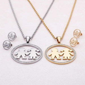 Parure de bijoux en acier titane avec colliers pendentifs garçon et fille et boucles