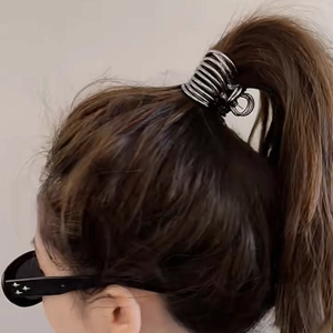 Metal Hair Claw Clip Spiral Coil Design High Ponytail Holder Minimalist Hair Styling Accessories For Women