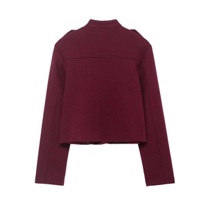 Veste courte en laine bordeaux pour femme style français vue de dos sur fond blanc