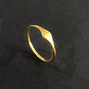 Polished 18K gold minimalist geometric rhombus signet ring made of stainless steel
