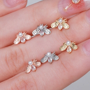 Pendientes de abeja en oro plata y oro rosa con perlas y circonitas brillantes