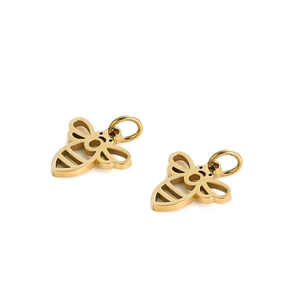 Nahaufnahme von goldenen hohlen Bienenanhängern aus Edelstahl für Schmuck