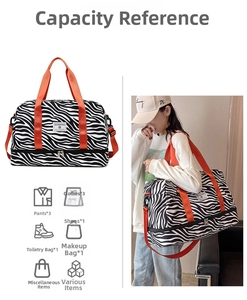 Vue détaillée du sac de voyage zébré avec sangles orange et compartiment à chaussures