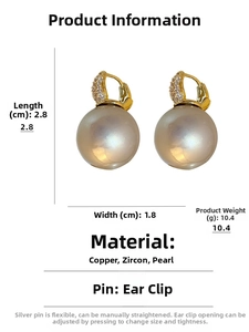 Vue détaillée montrant les dimensions 2,8cm de hauteur avec zircon et perles fines