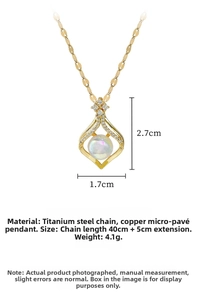 Detailansicht der Titan-Goldkette mit Meerjungfrau-Anhänger und Größenangaben