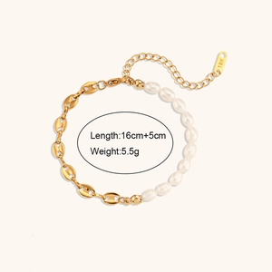 Asymmetric stainless steel bracelet with golden pig nose links and pearls, length 16+5cm
