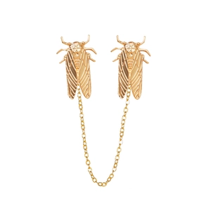 Golden cicada insect brooch pins with delicate link chain for shirt collars and suits