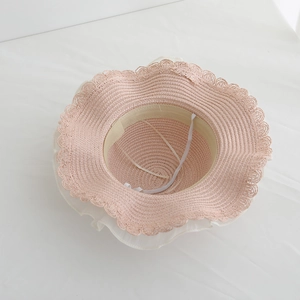 Pink tulip straw sun hat for girls with wavy brim and white lace edge detail