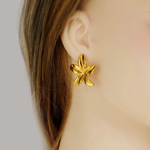 Boucles d'oreilles fleurs 3D minimalistes en acier inoxydable 304 plaqué or 18 carats