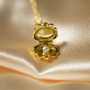 Vintage Shell Locket Necklace Stainless Steel Gold Plated Openable Sea Shell Pendant With Artificial Pearl For Women Elegant Jewelry