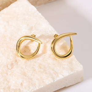French Minimalist Stainless Steel C-Shaped Hoop Earrings 18K Gold Plated Geometric Oval Hoop Earrings For Women Fashion Jewelry