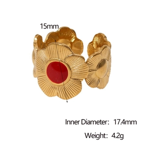 Détails sur la fleur de 15mm, le diamètre de 17,4mm et le poids de 4,2g de la bague en or