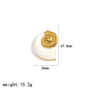 Gold and white starfish shell stainless steel pendant showing dimensions and weight